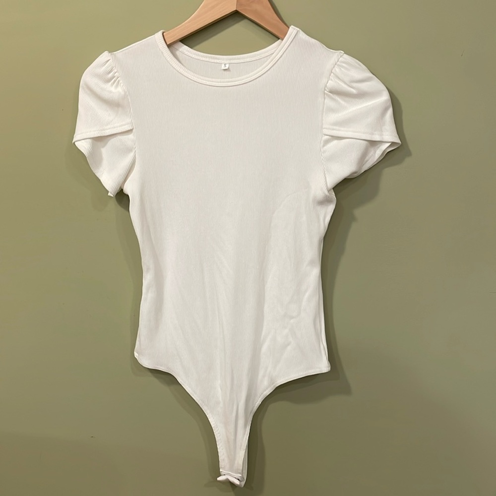 White Bodysuit with tulip sleeves